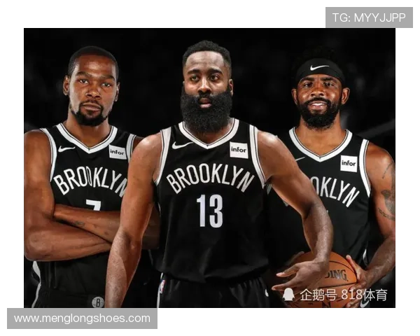 布克表现平平13投5中贡献21分8篮板6助攻罚球命中率高达818